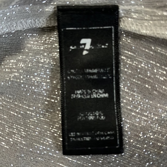 7 For All Mankind Silk Metallic V-Neck Peplum Blouse Women’s Size XS - Picture 11 of 12